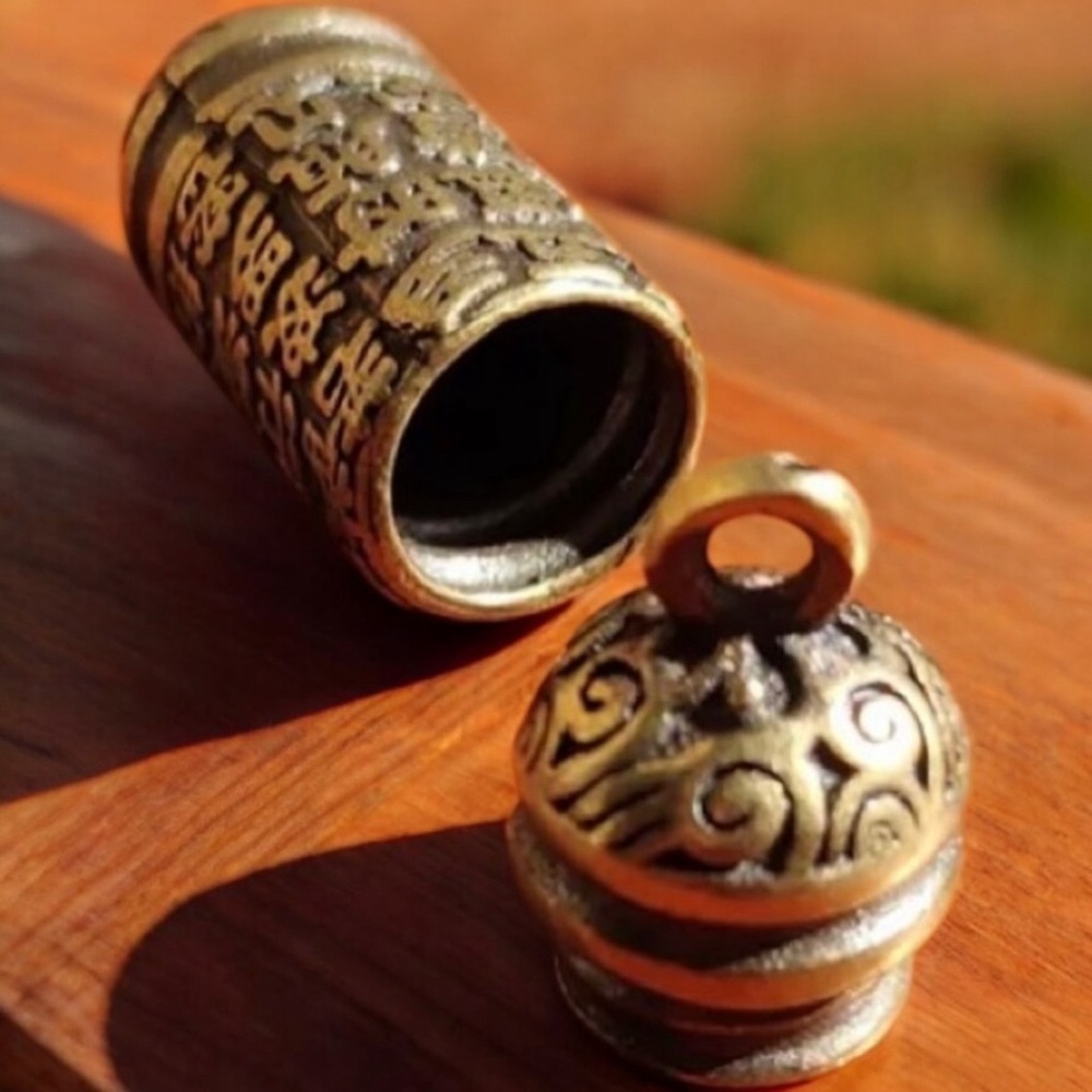 In Memoriam Cremation Brass Sanskrit Mantra Embossed Urn & Black Cord Necklace - Picture 4 of 7